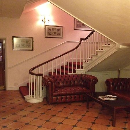 The Royal Victoria & Bull Hotel Rochester (Kent) Exterior foto